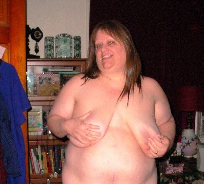 BBW Victoria Exposed