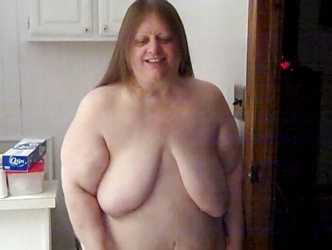 BBW Victoria Exposed