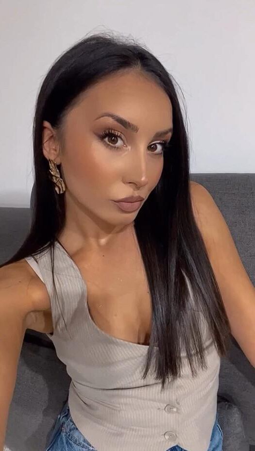 Srbija/Strane, Thots, Klinke, Moj Ukus/Sérvio/Outro Adolescente/My Taste