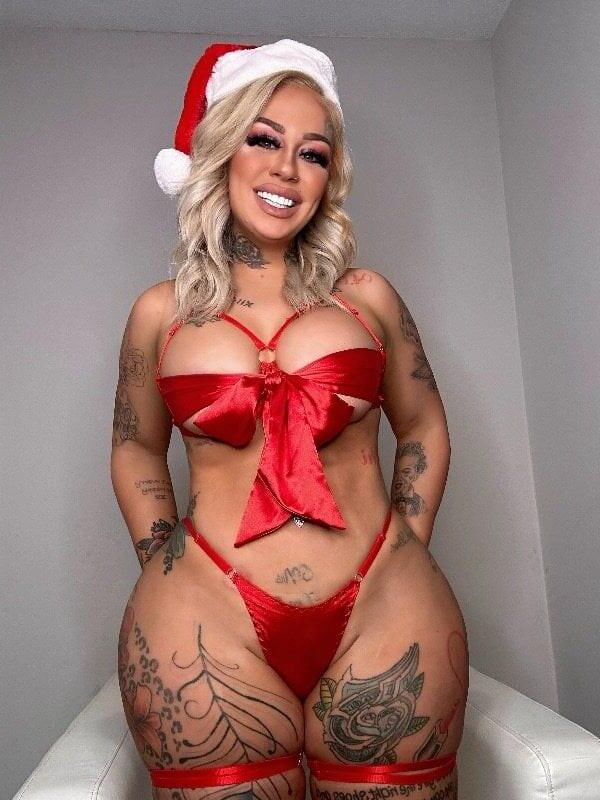Big Tits and Big Asses !PICS!