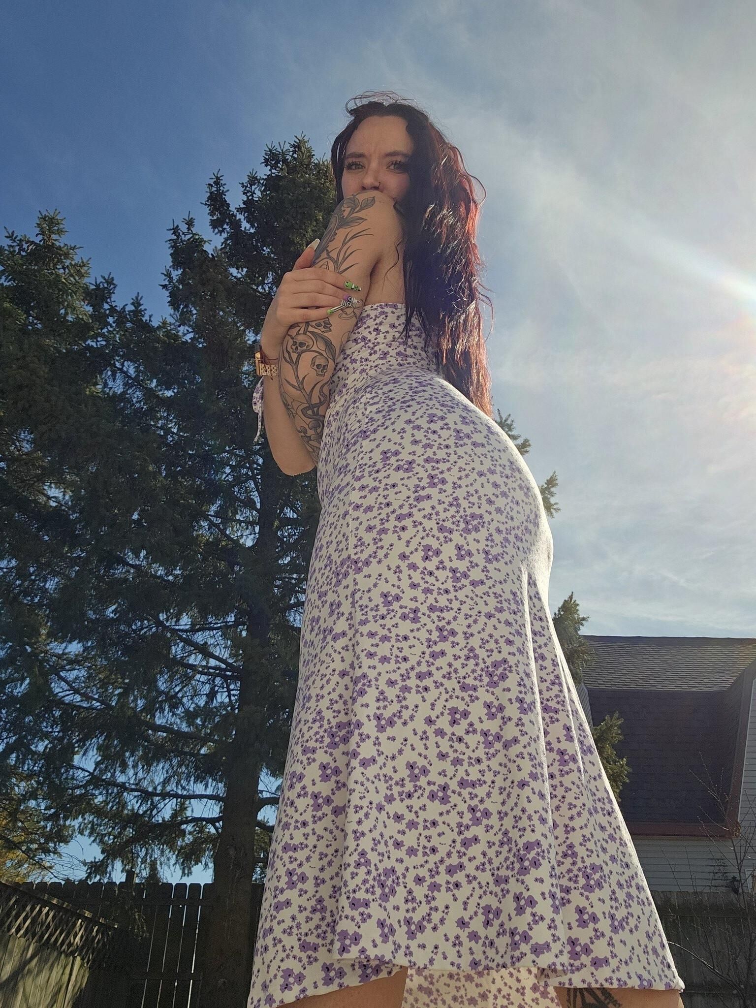 デリラビッグバットおっぱいタトゥードセクシーな美しさの妻ミックスホットショット
