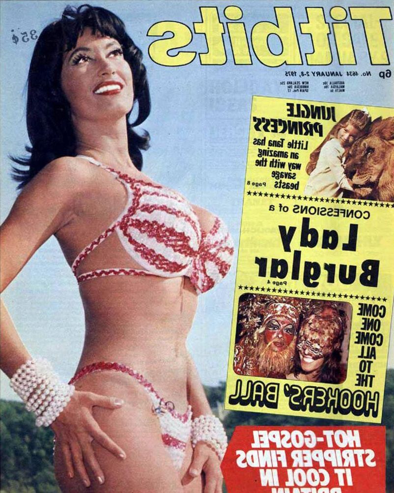 Bare girls posing in magazines 