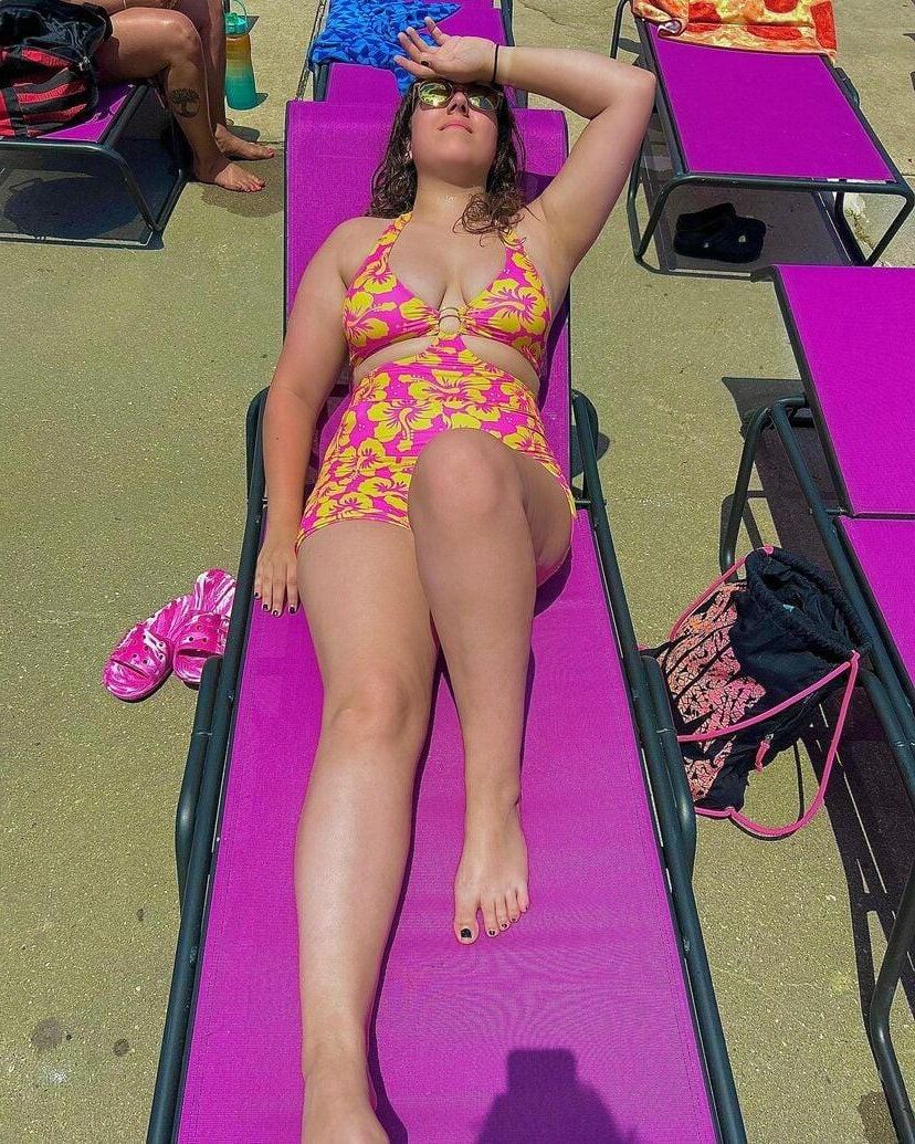  yo american Slut Haley would love to ride/fuck men and horses