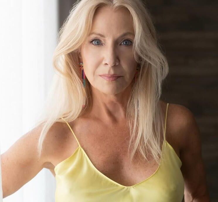 Big Tits Blonde Gilf Milf