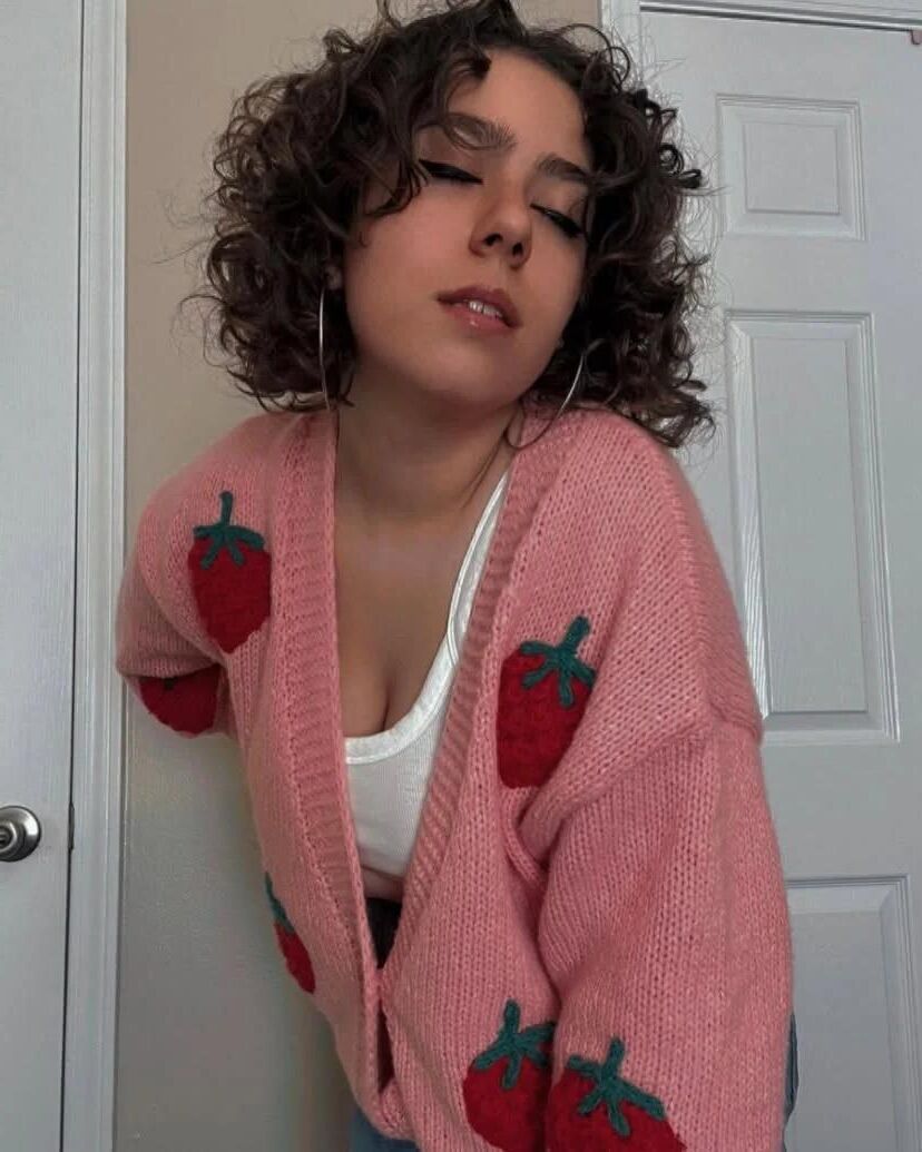  yo american Slut Haley would love to ride/fuck men and horses