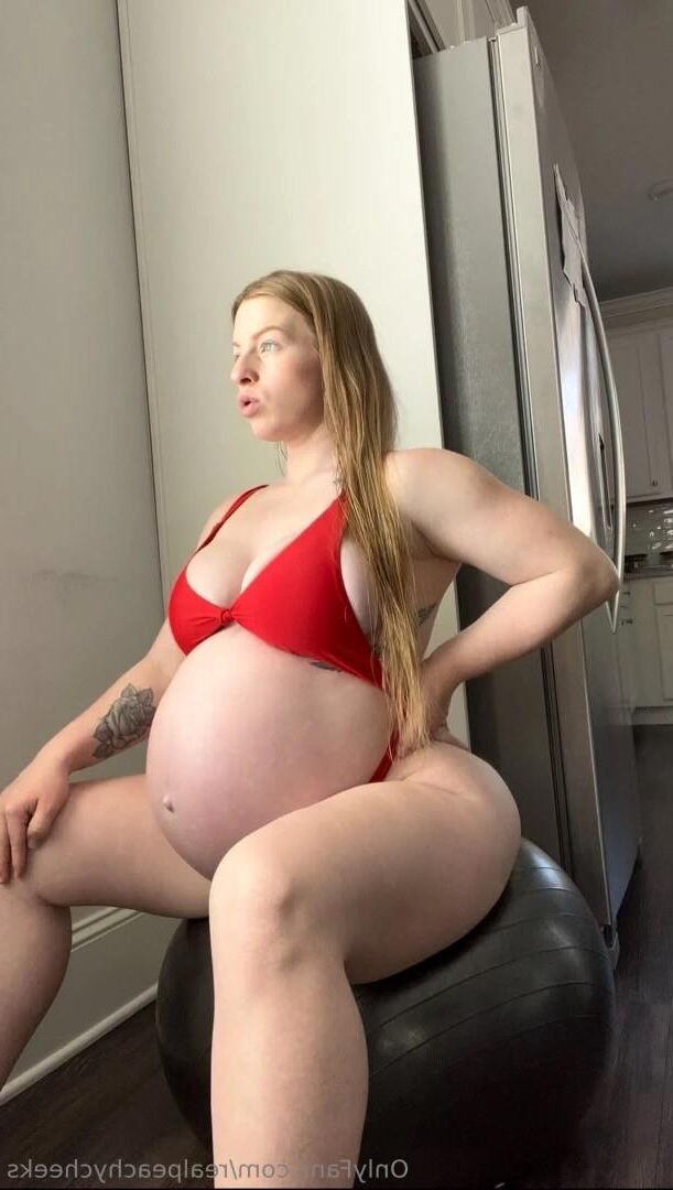 ビクトリアビッグアスビッグブーブ妊娠中のブロンドの妻ミックスホットショット