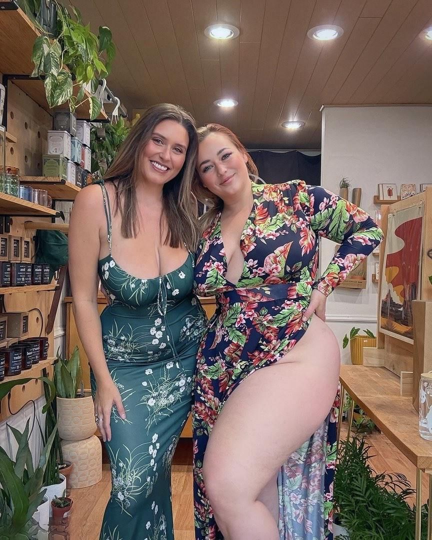 A S Big Boobs Big Butt Blonde Sexy Mom Mixed Hot Photos