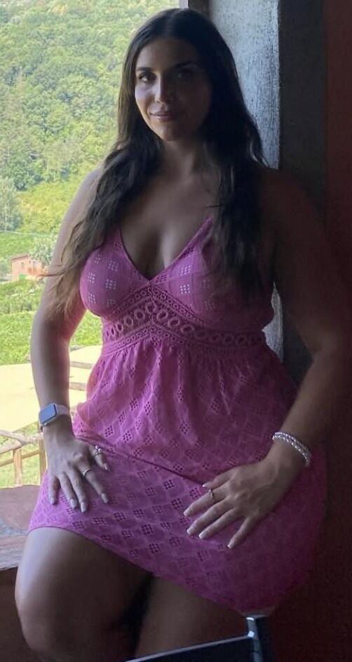 Luscious Ava M
