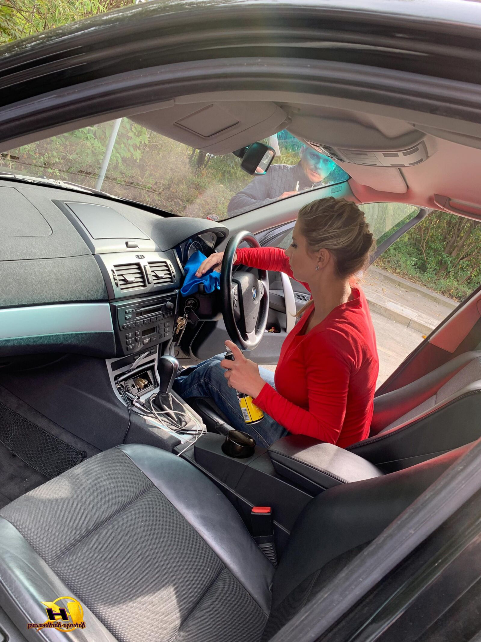KaterinaHartlova KATERINA Cleaning car at gas station