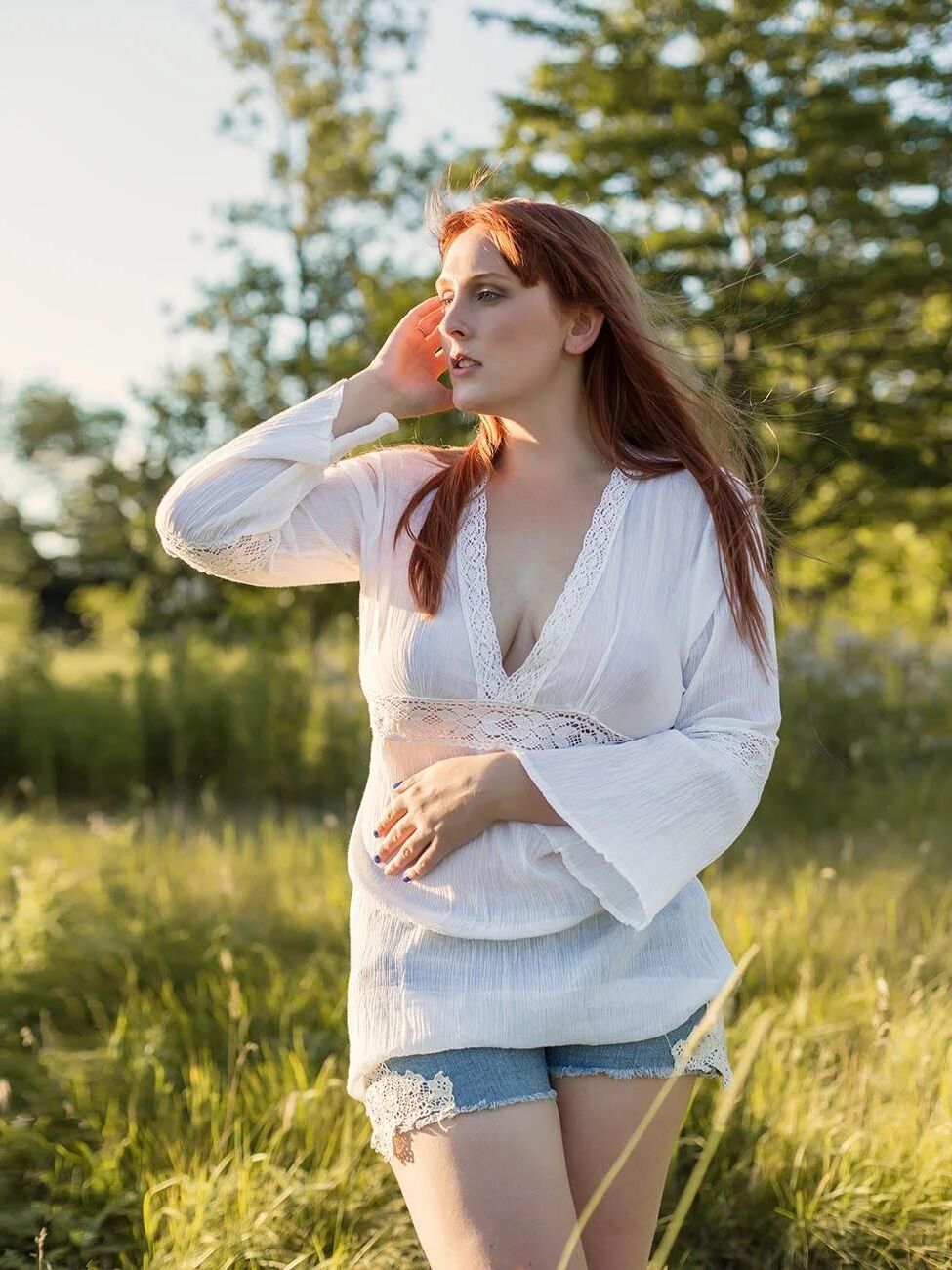 Nicole Nu Curvy Model
