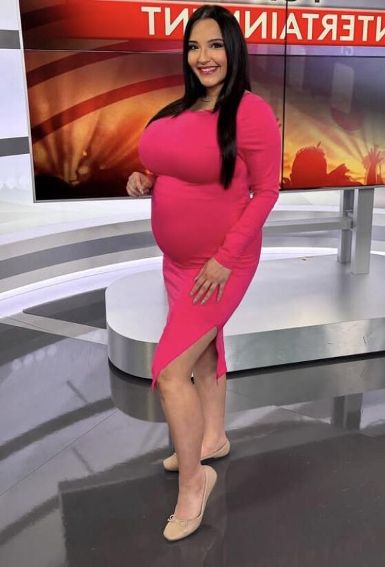 巨大なおっぱいテレビラティーナは今、巨大なメロンで！
