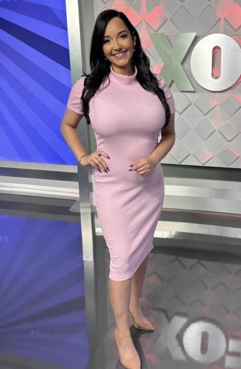 巨大なおっぱいテレビラティーナは今、巨大なメロンで！