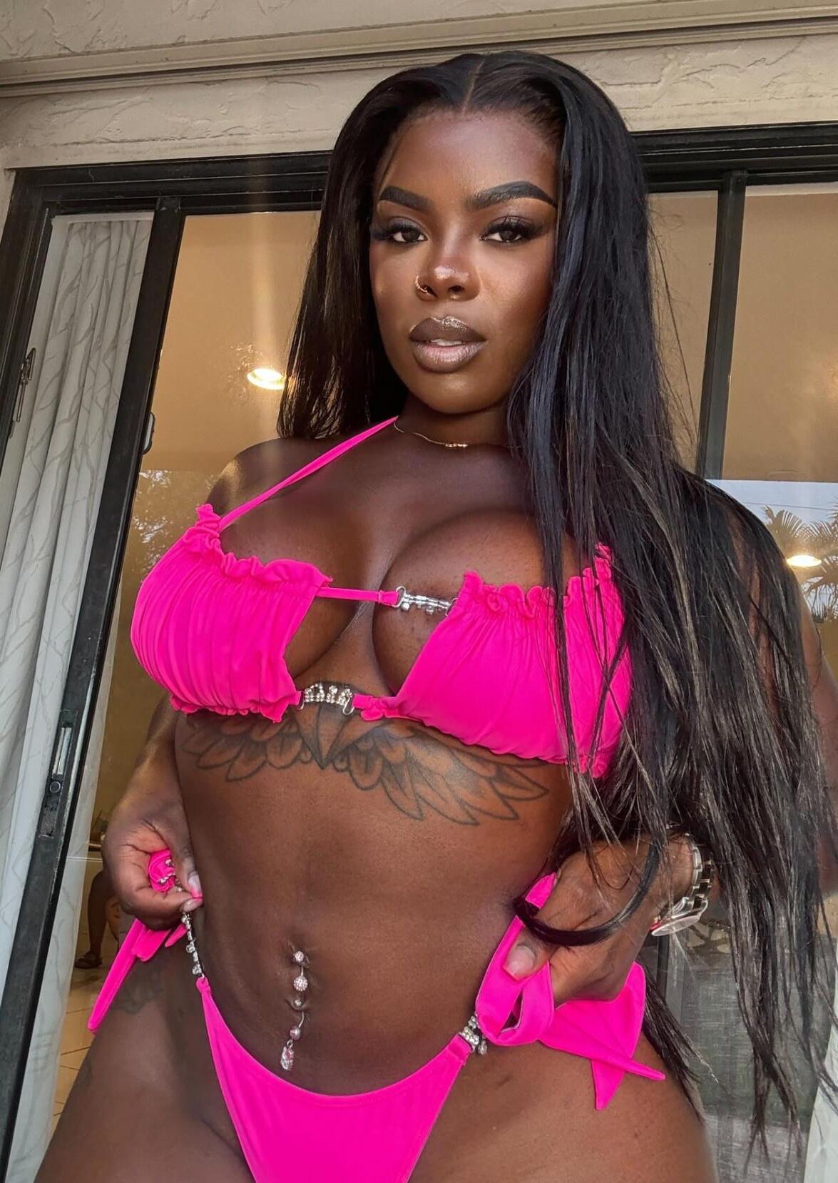 Online Beauty Chrissy
