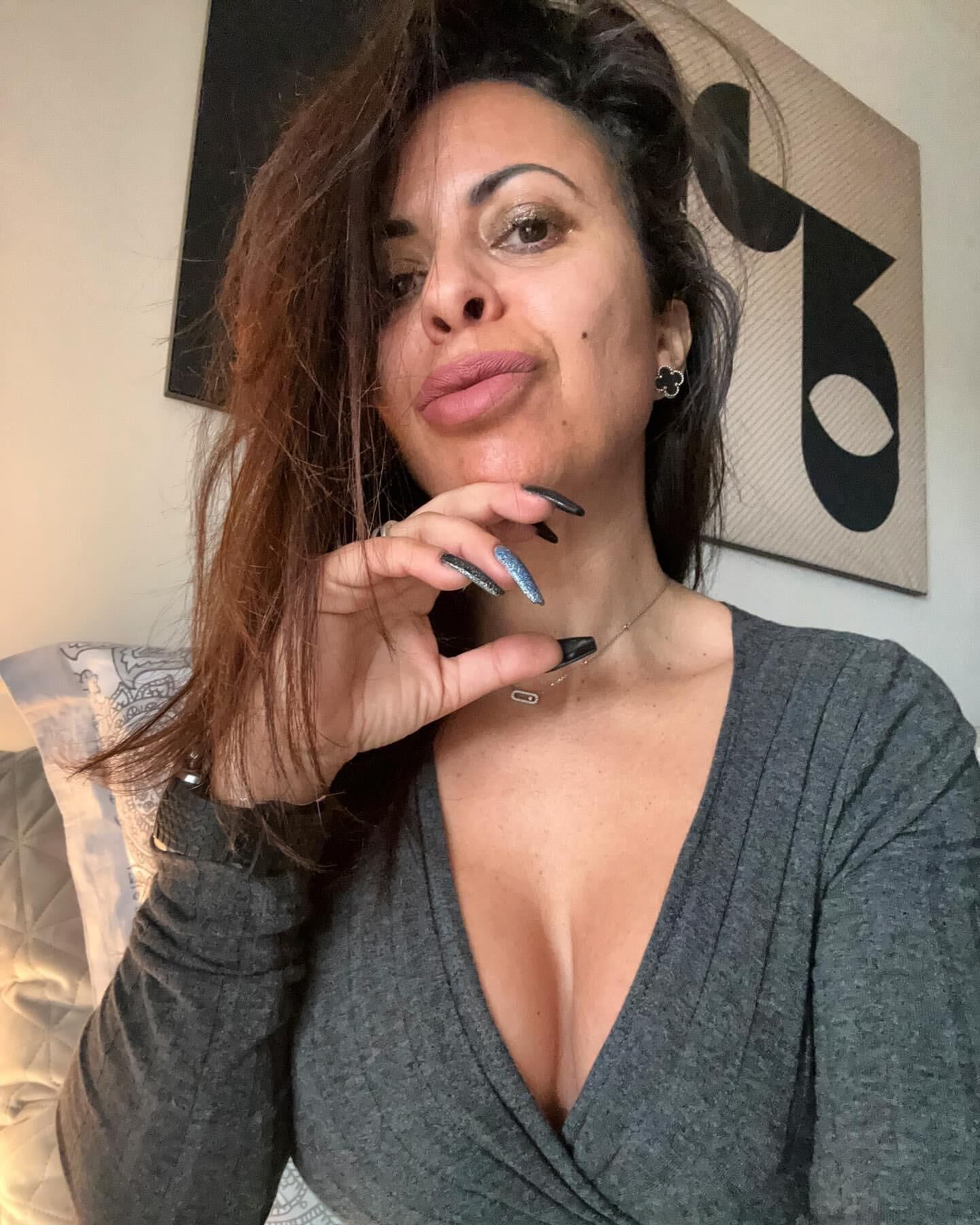 Sofia French Milf riesige Titten Nibards de Folie