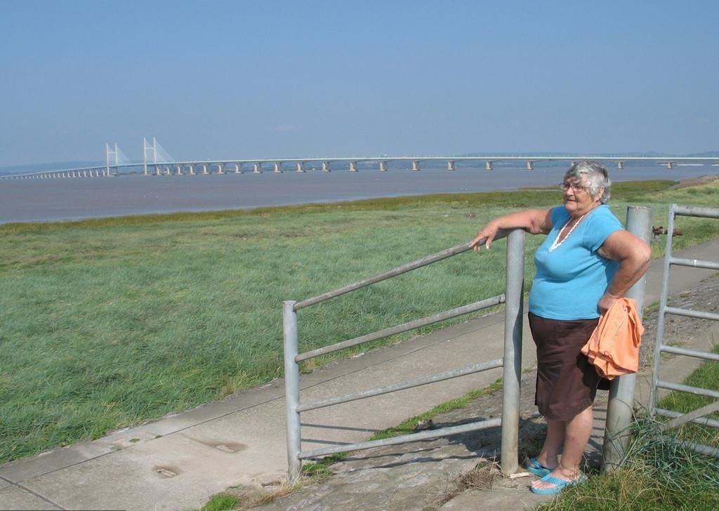 Mamie Grosse Truie Aime l'Air de la Mer