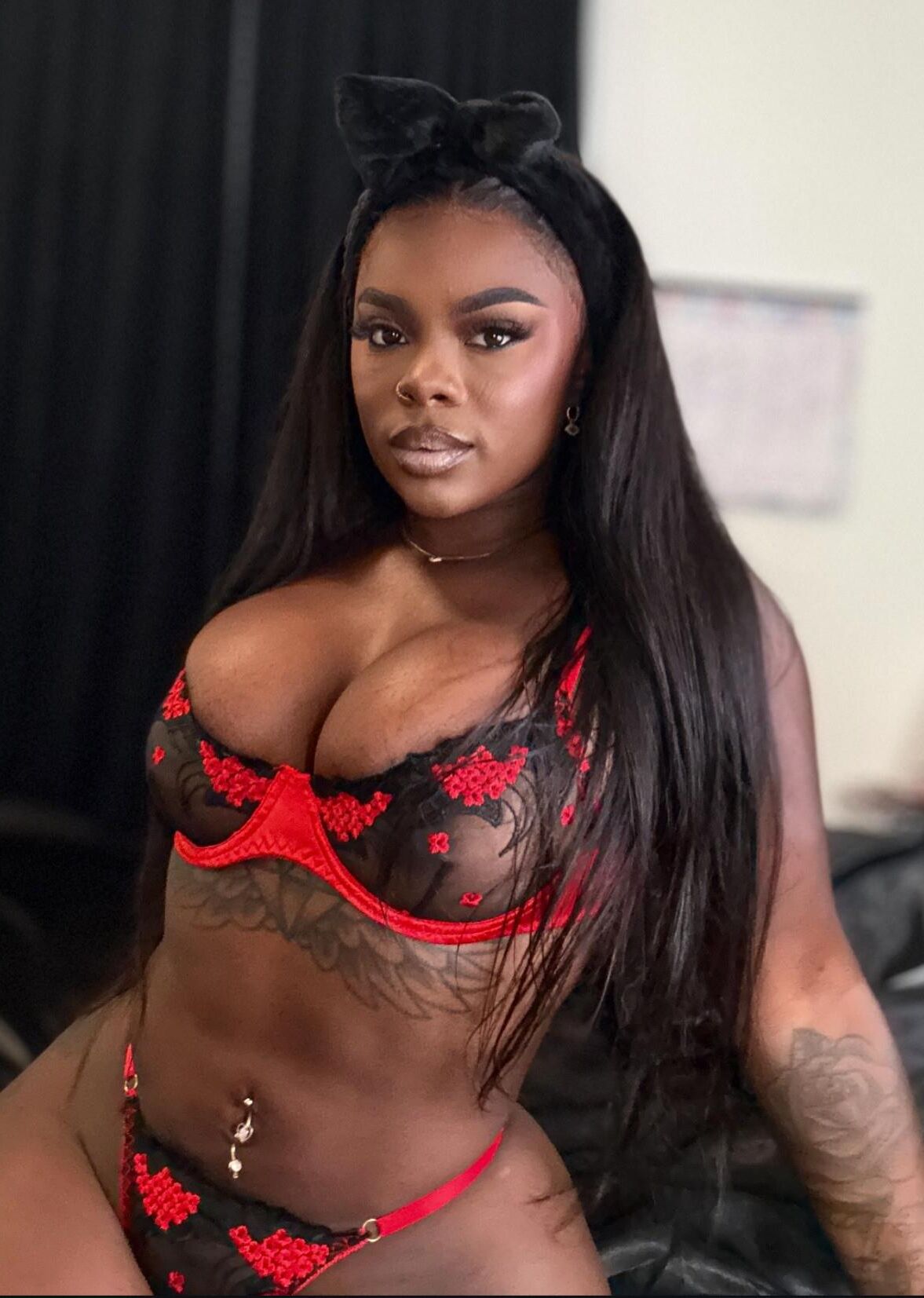 Online Beauty Chrissy