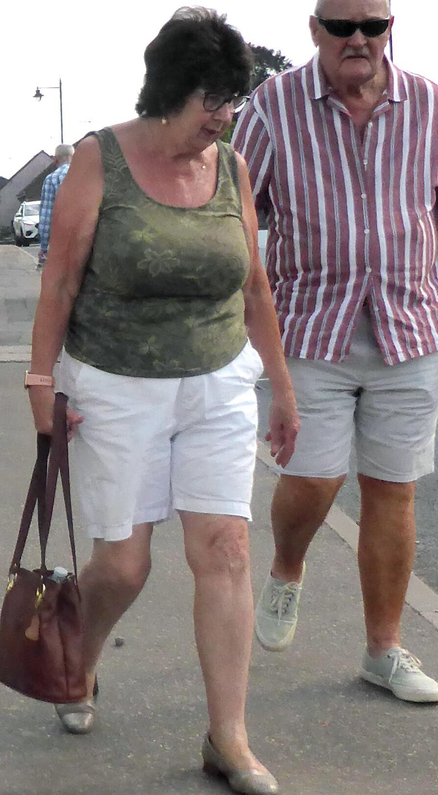 Summer Candid Creeps Busty Granny Full Tits Extended Gallery