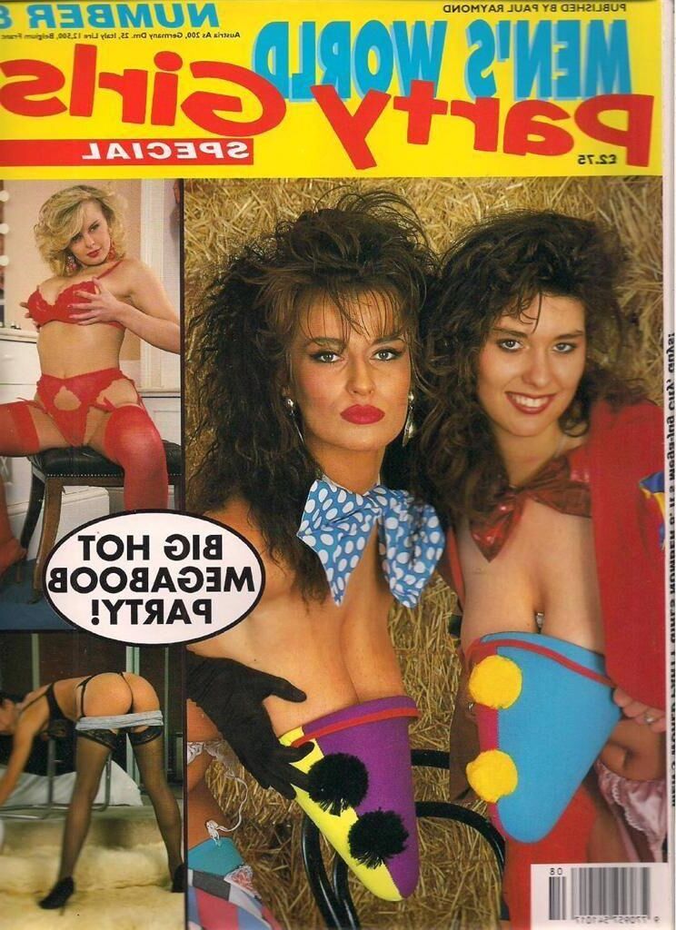 Bare Mädchen, die in Magazinen posieren