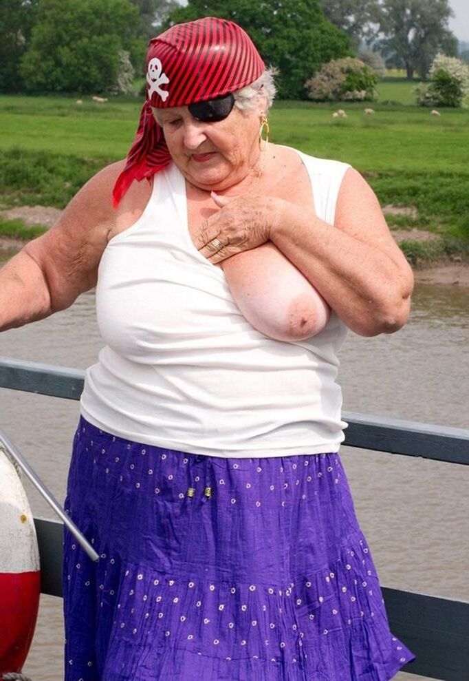 Mamie Grosse Truie Adore le Carnaval