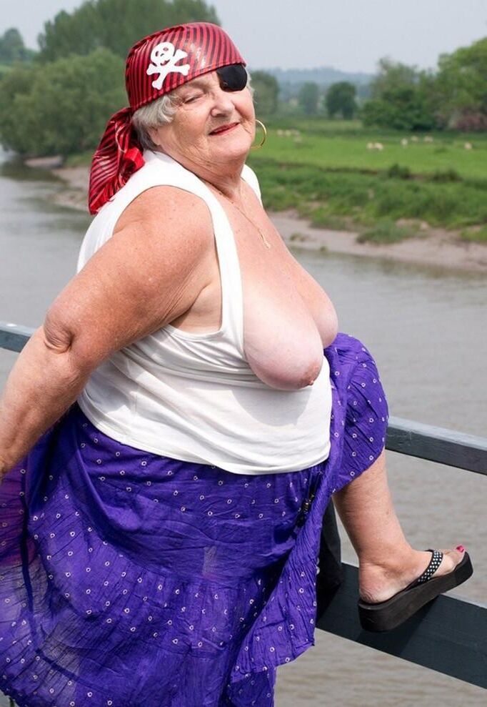Mamie Grosse Truie Adore le Carnaval