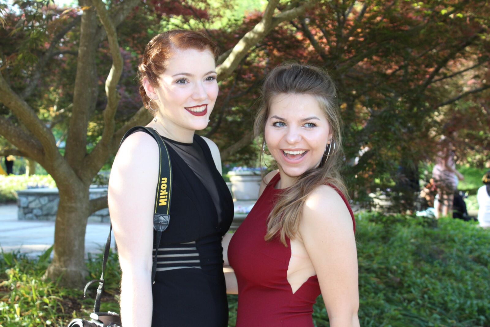 BUSTY BIG TITS PROM BABES!