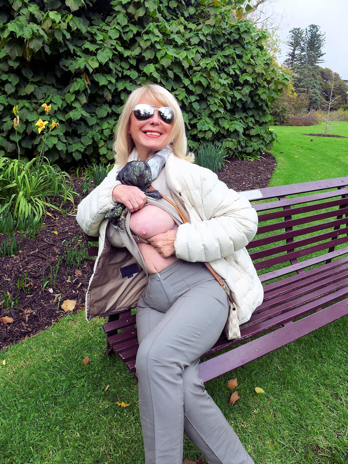 GARDENS and PARKS: LOVELY LADY DIANE nude OUTDOORS!