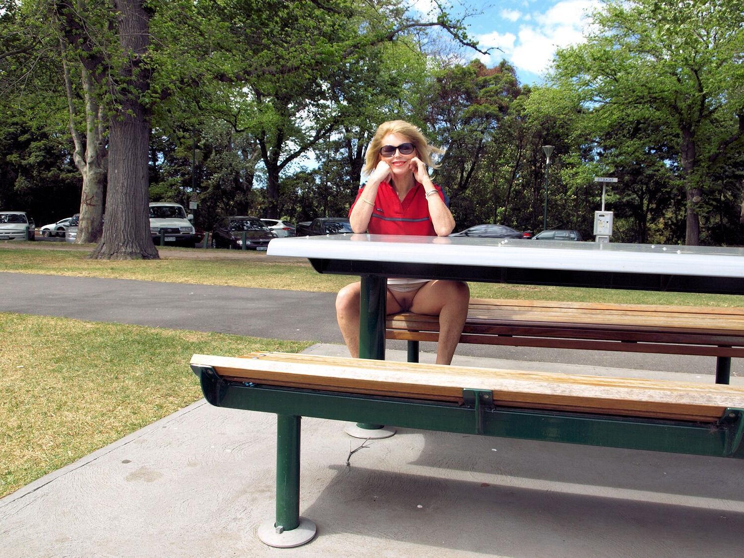 GARDENS and PARKS: LOVELY LADY DIANE nude OUTDOORS!