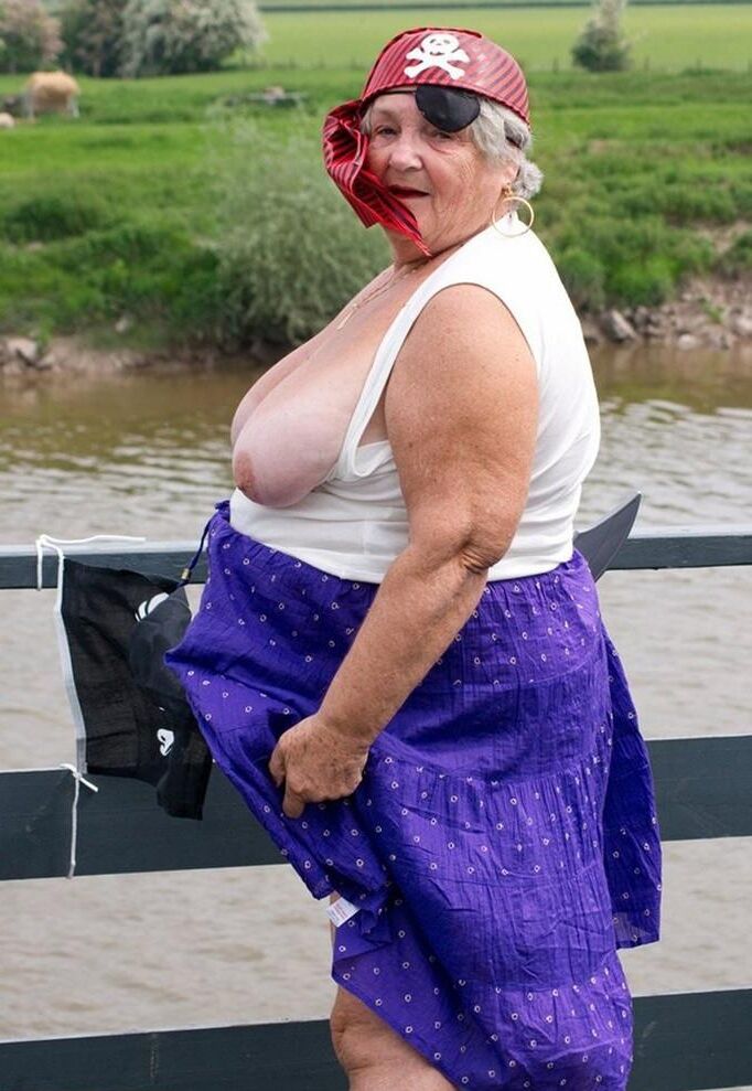 Mamie Grosse Truie Adore le Carnaval