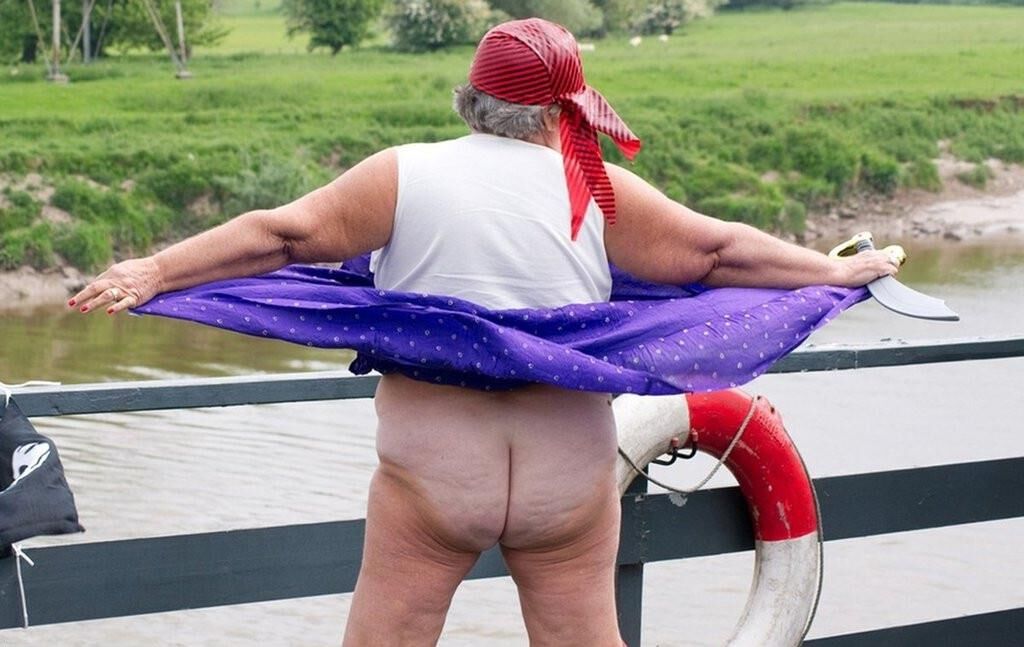 Mamie Grosse Truie Adore le Carnaval