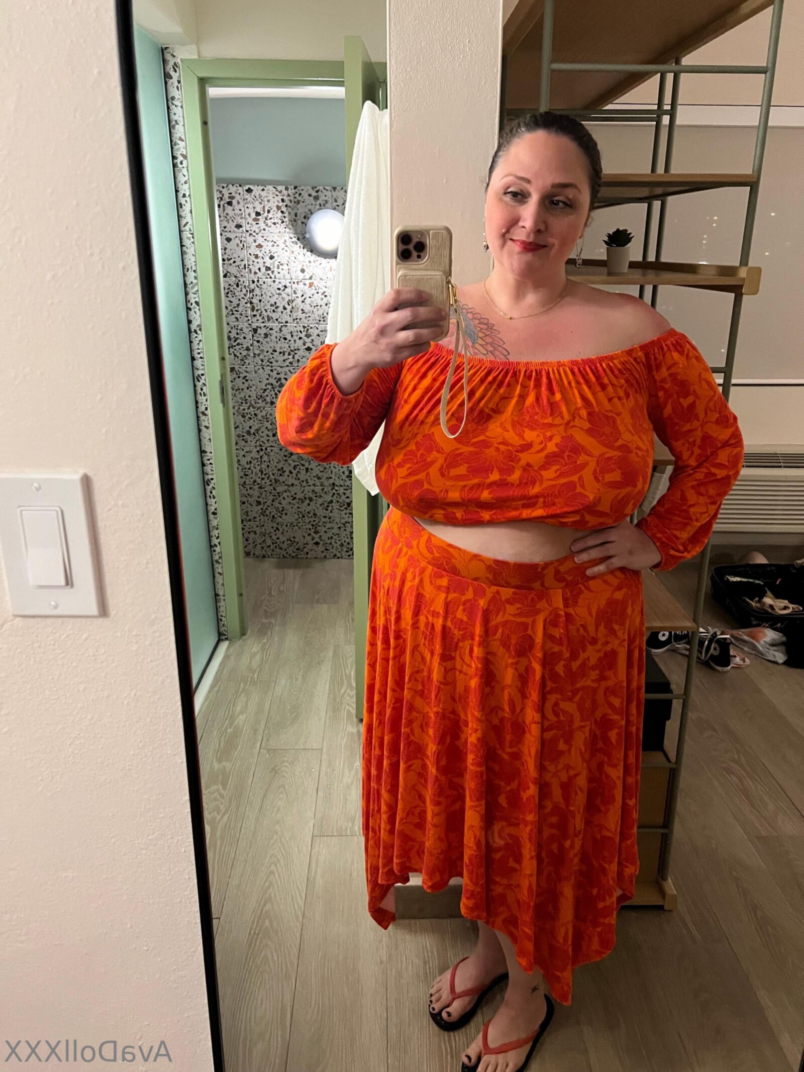 Ava Huge Boobs Big Ass Tall BBW with Glasses Mixed Hot Shots