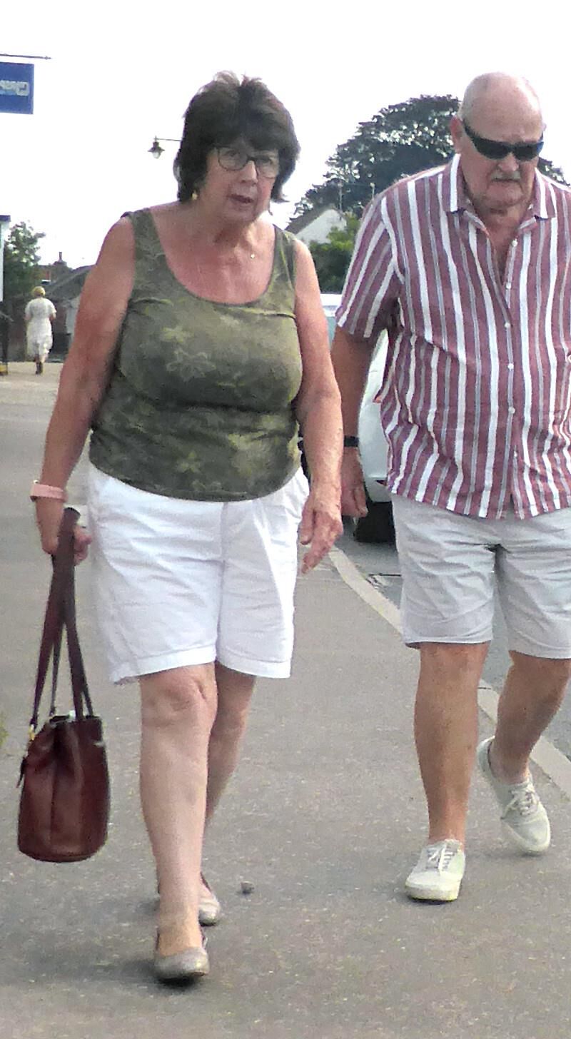 Summer Candid Creeps Busty Granny Full Tits Extended Gallery