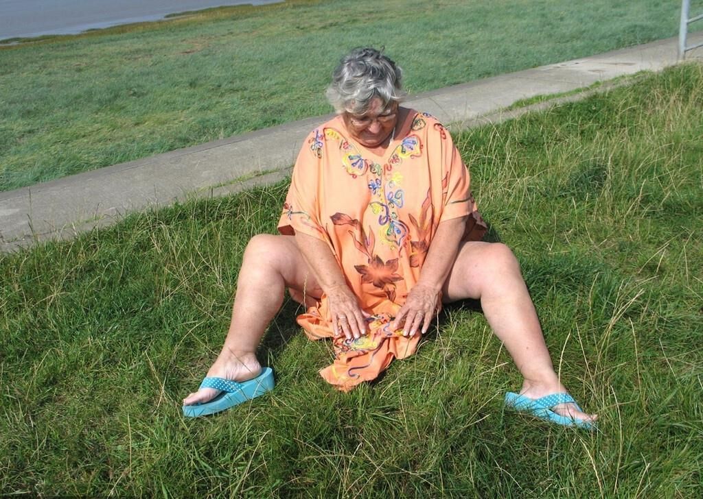 Mamie Grosse Truie Aime l'Air de la Mer