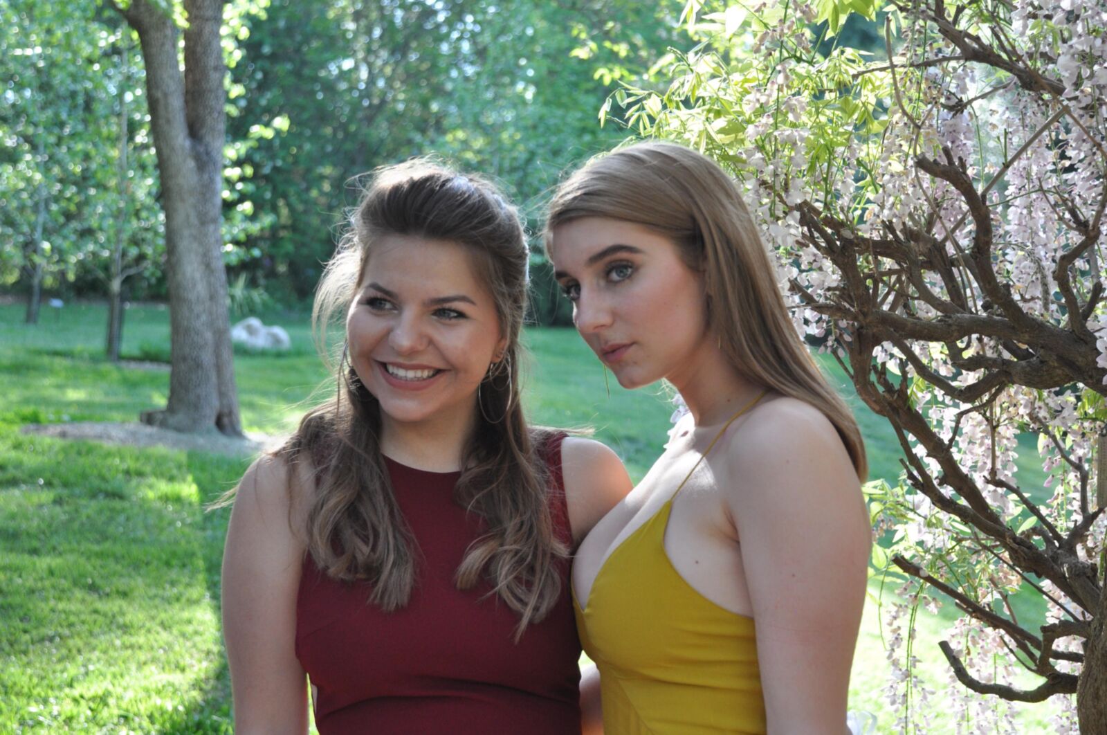 BUSTY BIG TITS PROM BABES!