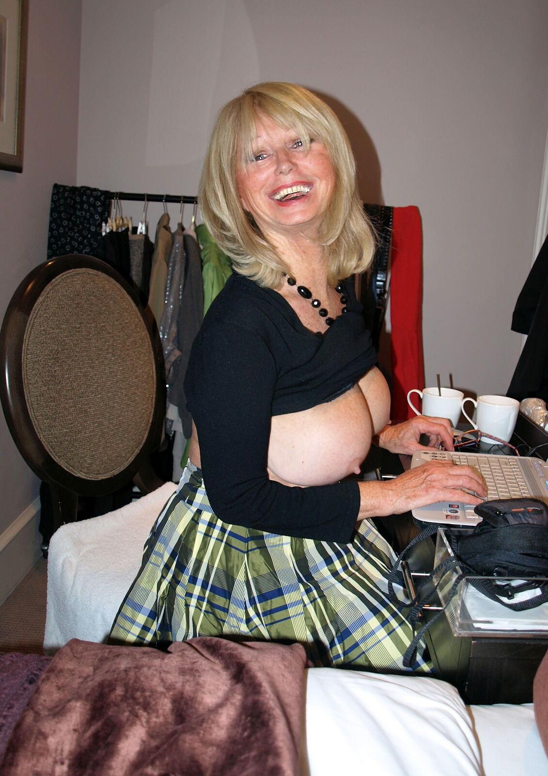 SWEETEST SMILE: Face to face with GORGEOUS LADY DIANE!