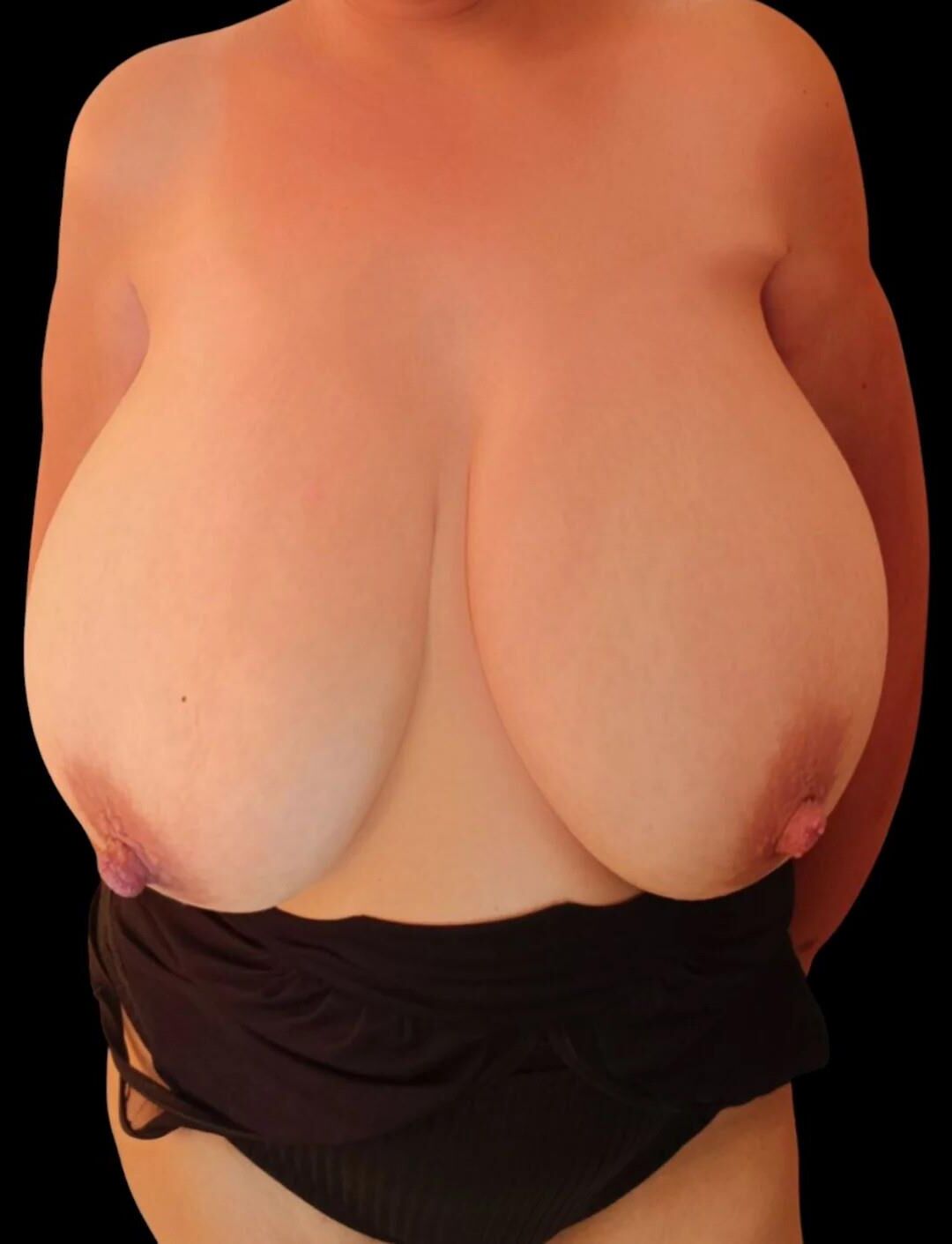 jolly wife udders tits exposed