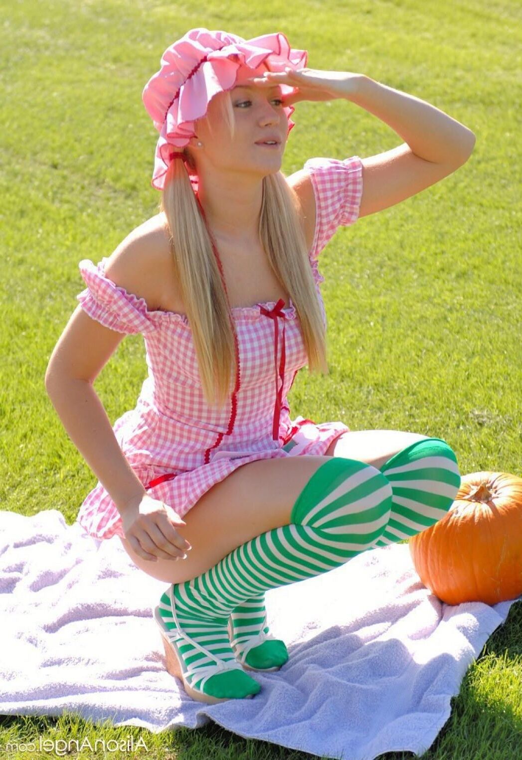AlisonAngel ALISON Strawberry shortcake