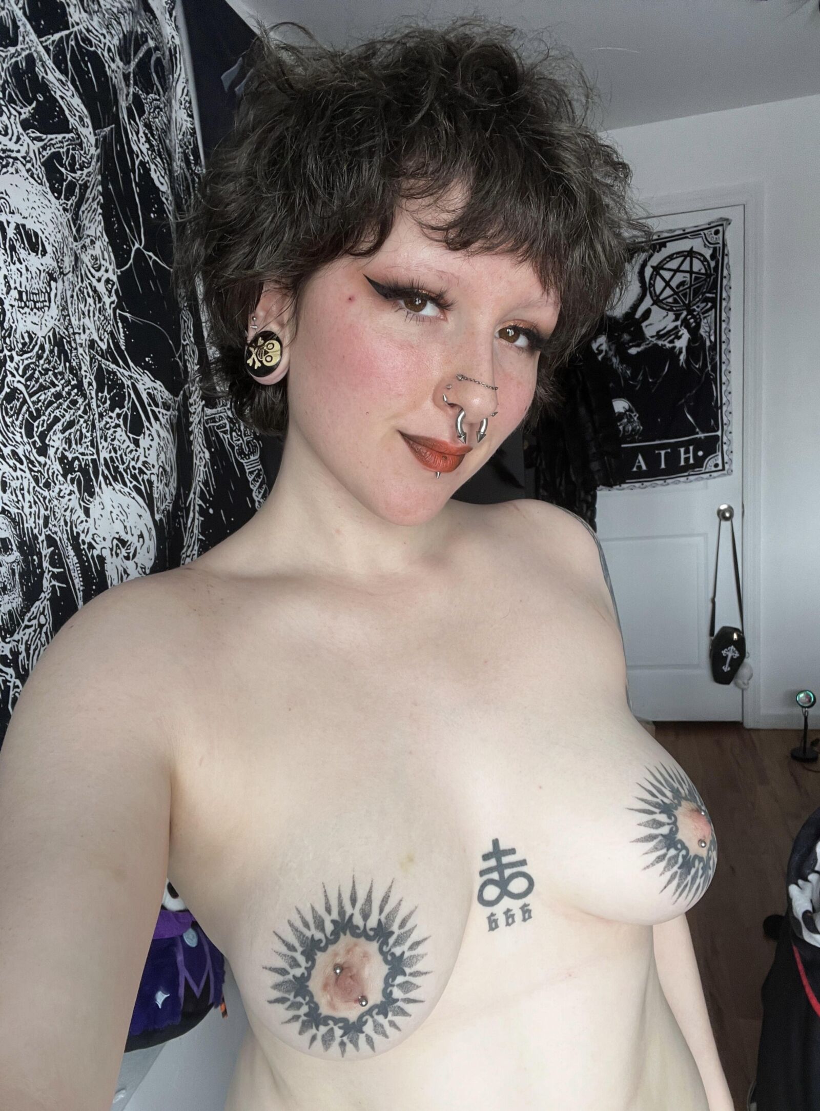 Chubby Emo Girl 