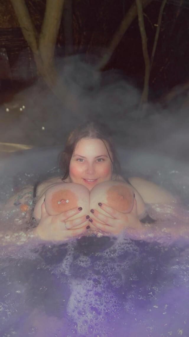 DailyMix huge racks big butts bbw thick chubbys