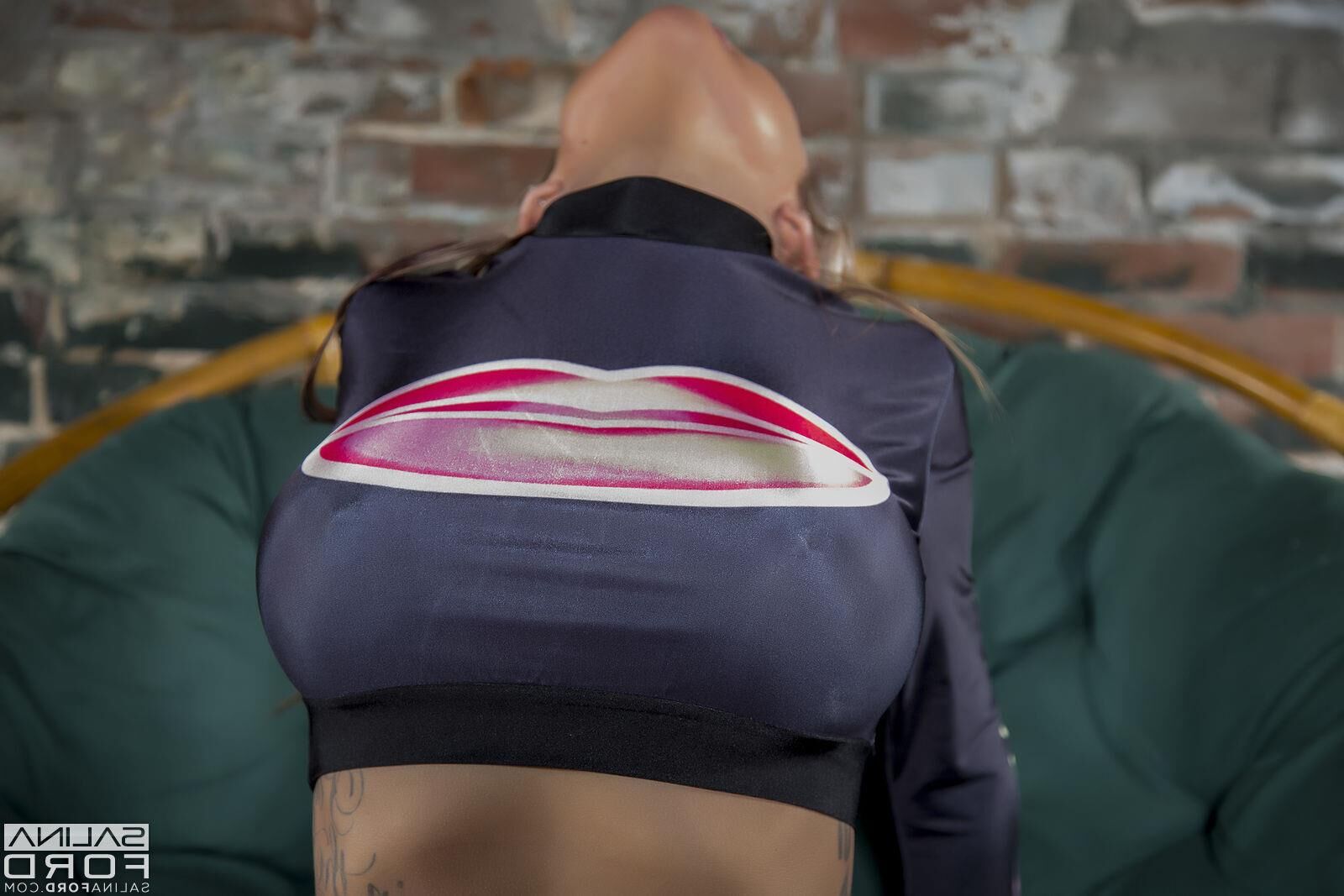 Salinaford Salina Ass chaud