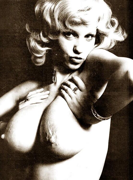 VINTAGE BOOBS