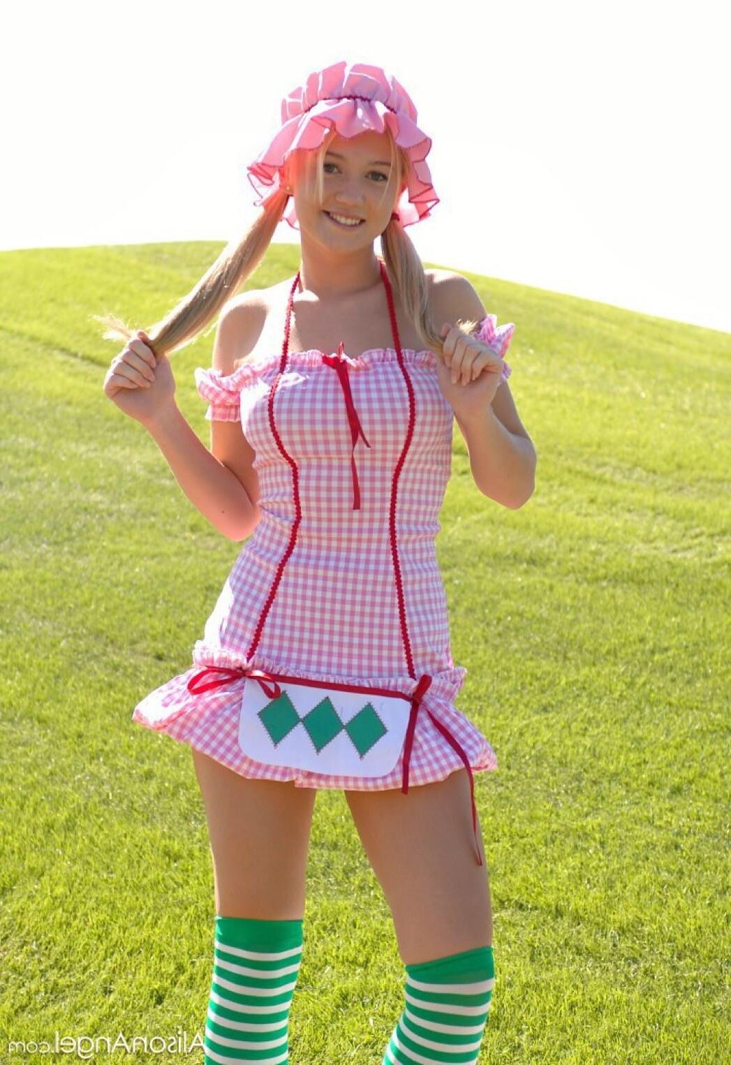 AlisonAngel ALISON Strawberry shortcake