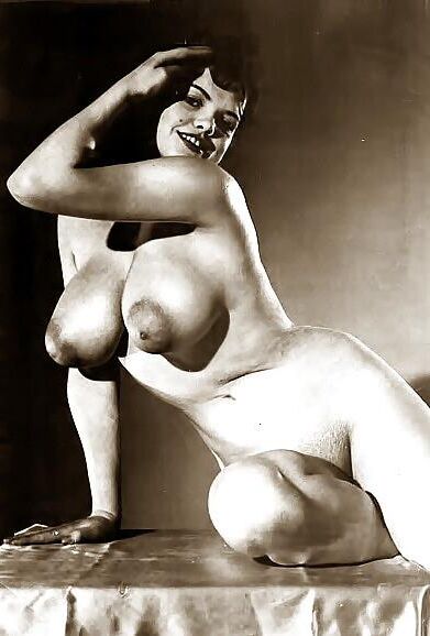 VINTAGE BOOBS