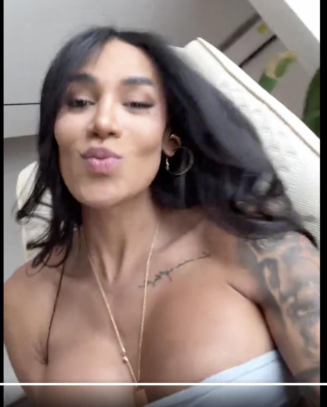 Sweet Laura Saenz août