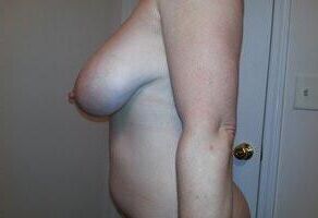 Naked Lateshay MILF tits 