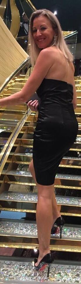 Ludivine french milf big tits grosses loches bandantes