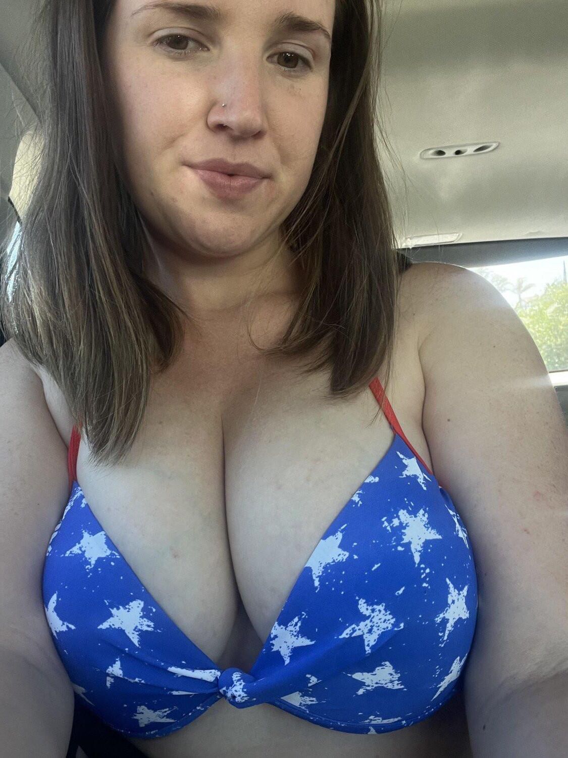 Un adolescent amateur devient une femme sexy preggo pawg