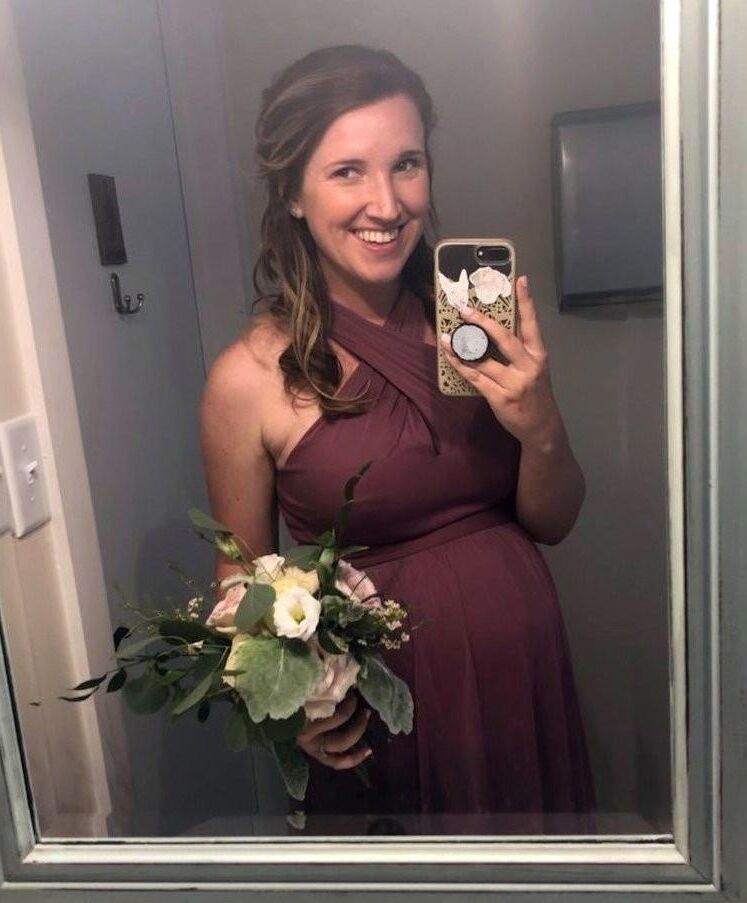 Un adolescent amateur devient une femme sexy preggo pawg