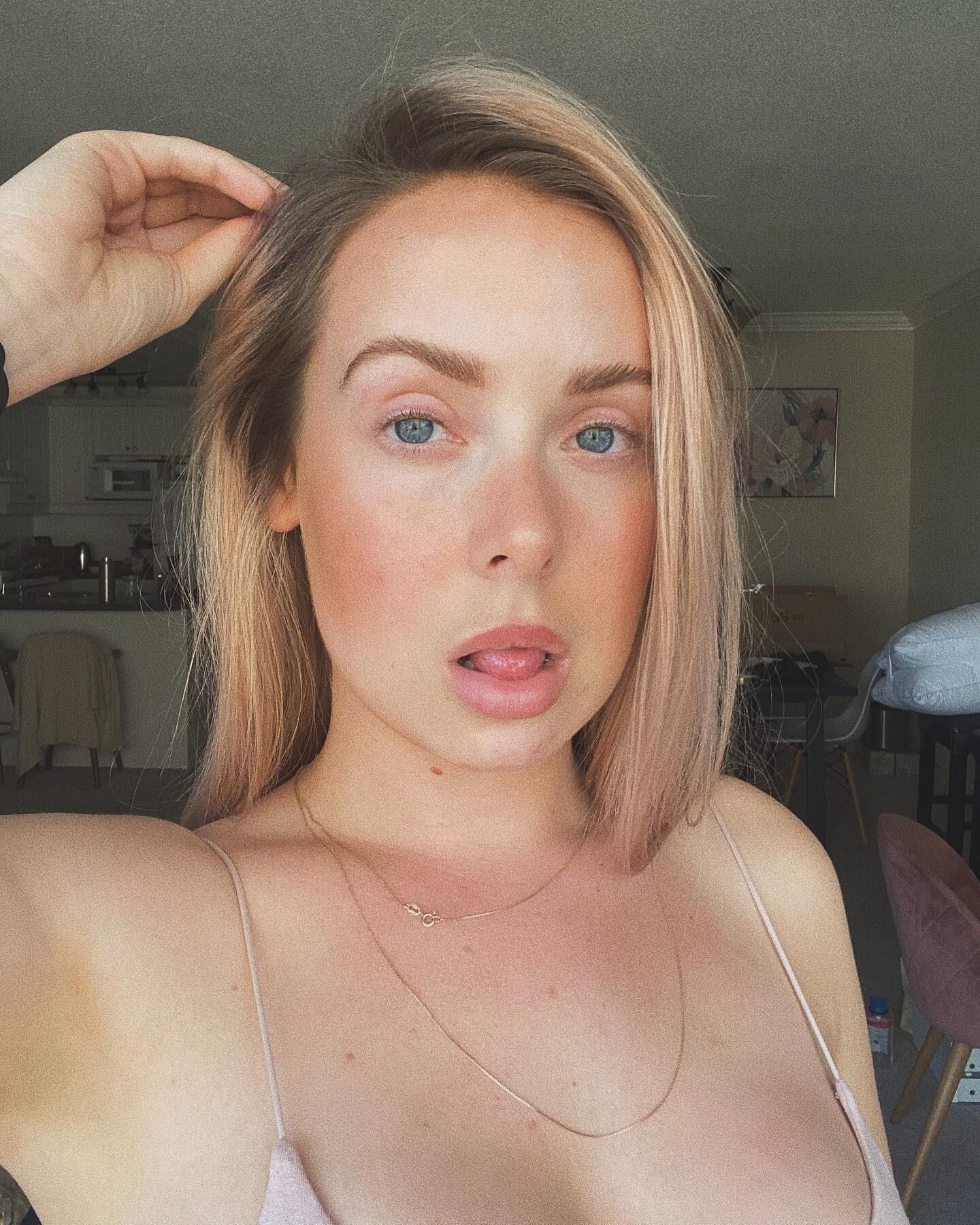 SimplyMonica_xx