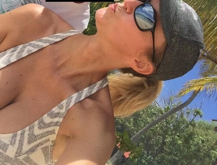 Ludivine french milf big tits grosses loches bandantes