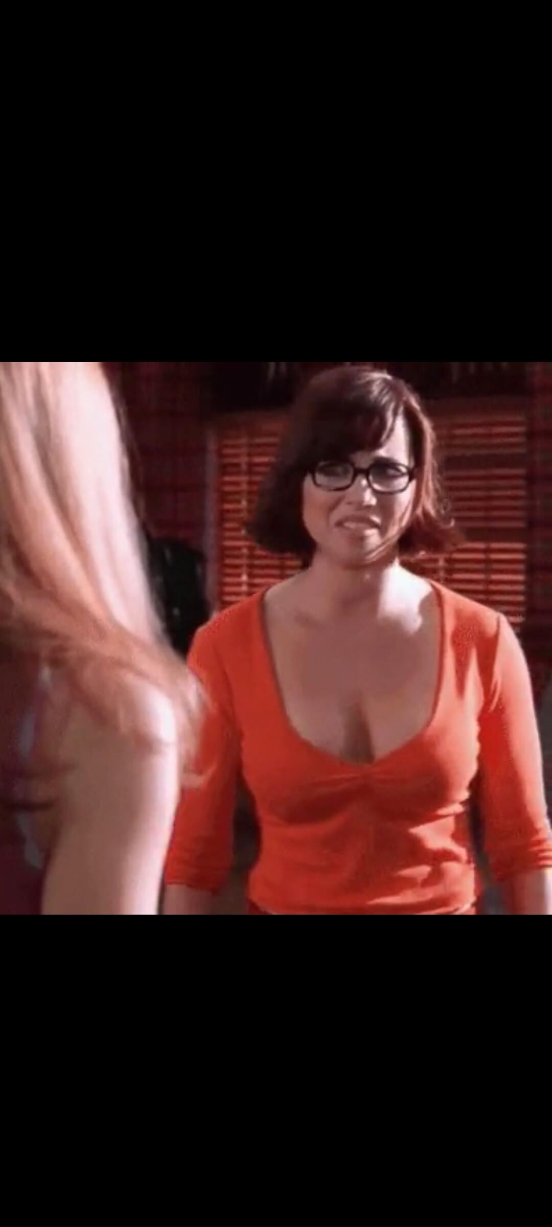 Linda Cardellini_Hot Celebs